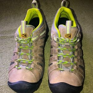 Keen shoes Womens size 8
